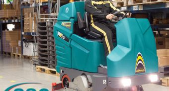 7 Essential Tips for Operating an Industrial Ride-on Floor Scrubber